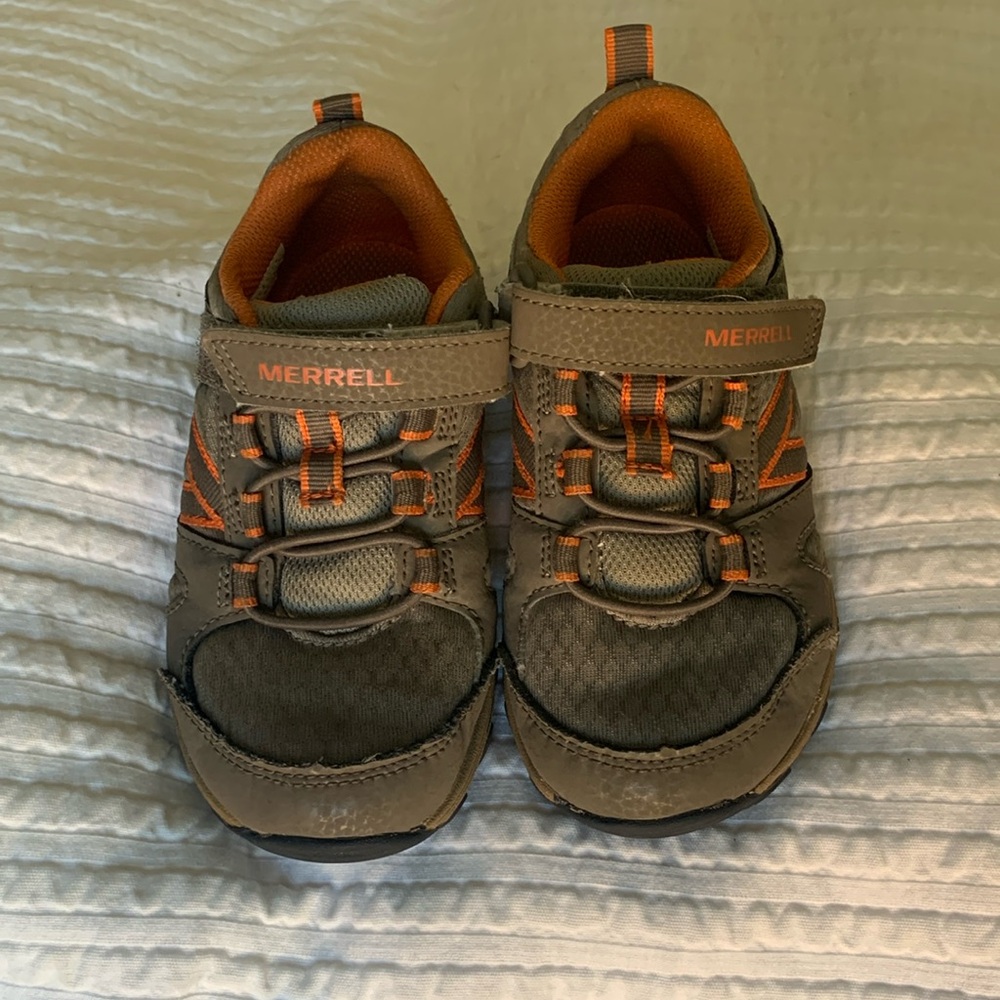 Merrell Outback Low Sneaker